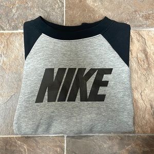 Nike crewneck